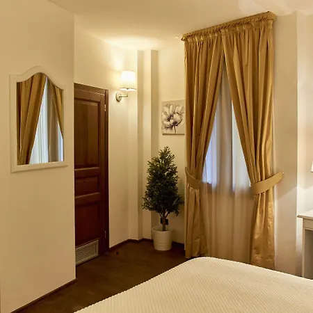 Maison Juliette לינה וארוחת בוקר 4*